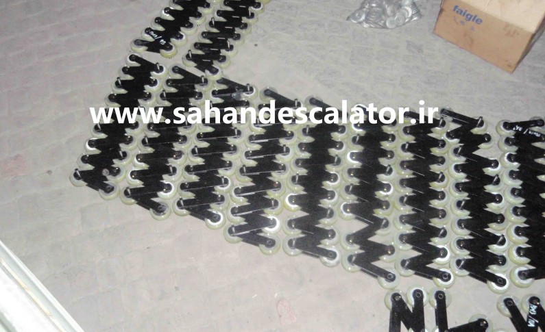 زنجیر استپ چین (step chain)